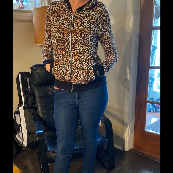 Heart and hips Tops - Heart and hips leopard print hoodie with zipper M